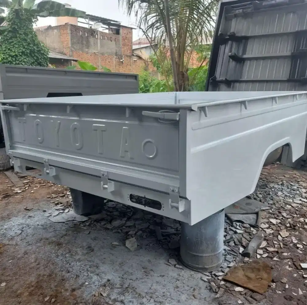 BAK TOYOTA HARDTOP FJ 45 PUTIH