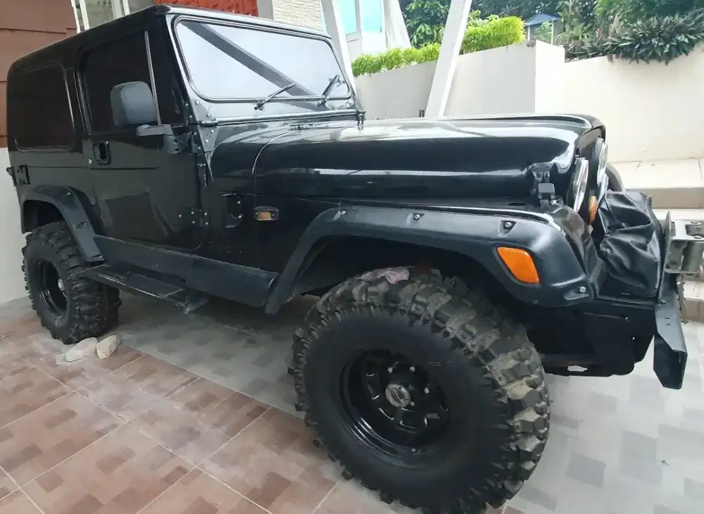 Jeep/CJ7/jip/hartop/Lc