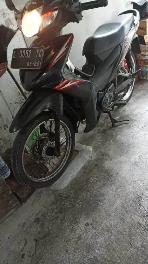 Jual Honda Revo - Motor Bekas - 915993646