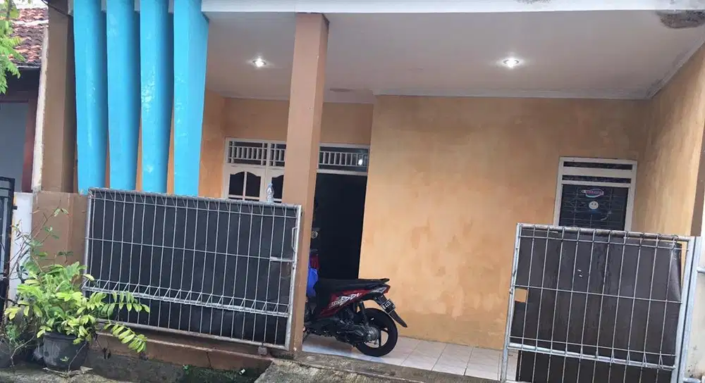 Di Kontrakkan Rumah
