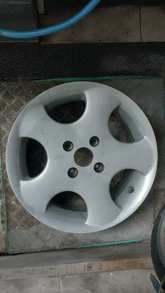 Velg Compomotive original made in England Ring 16 pcd 114 ada 5 biji