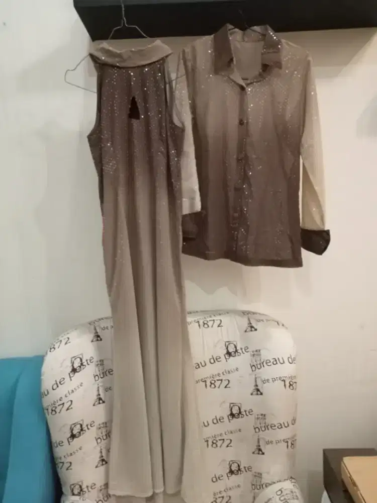 Gaun wanita cantik plus outer nya ( luaran ) bahan bagus Dari Dubai
