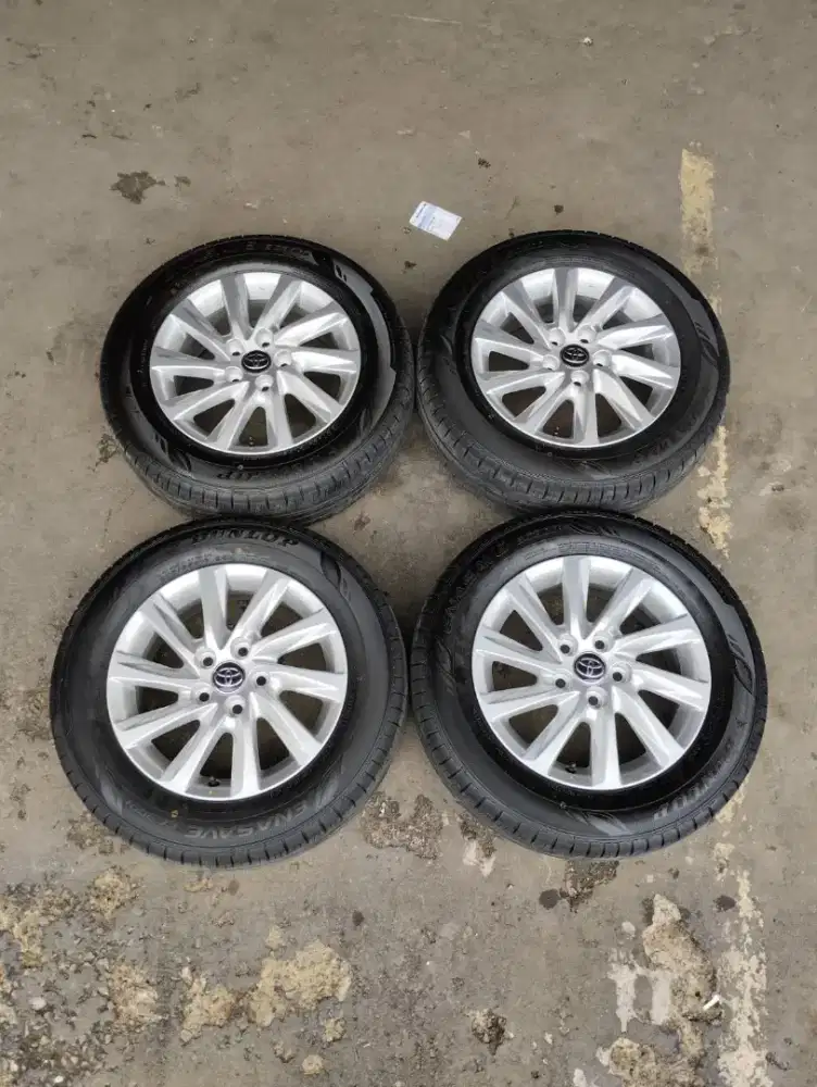 Velg oem toyota zenix type g r16 5x114.3 lbr6 et40 sepaket ban