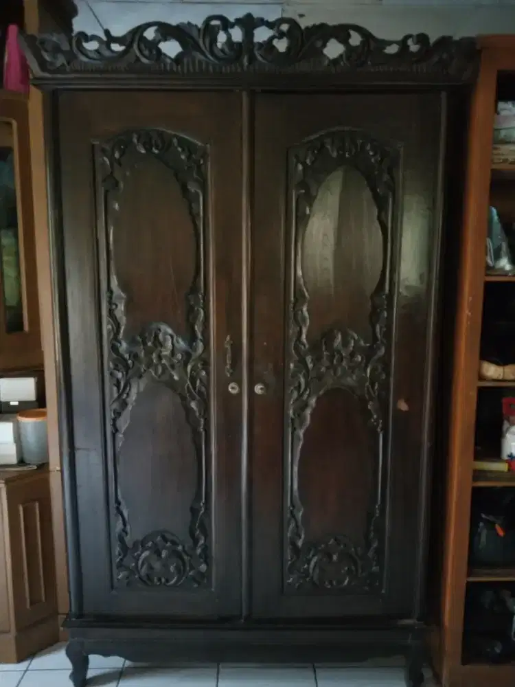 Lemari Pakaian Kayu Jati 2 Pintu