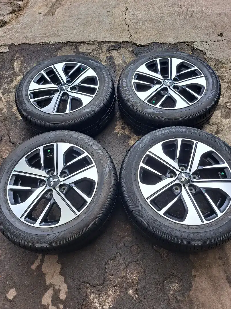 Velg mobil xpander r16 ultimate