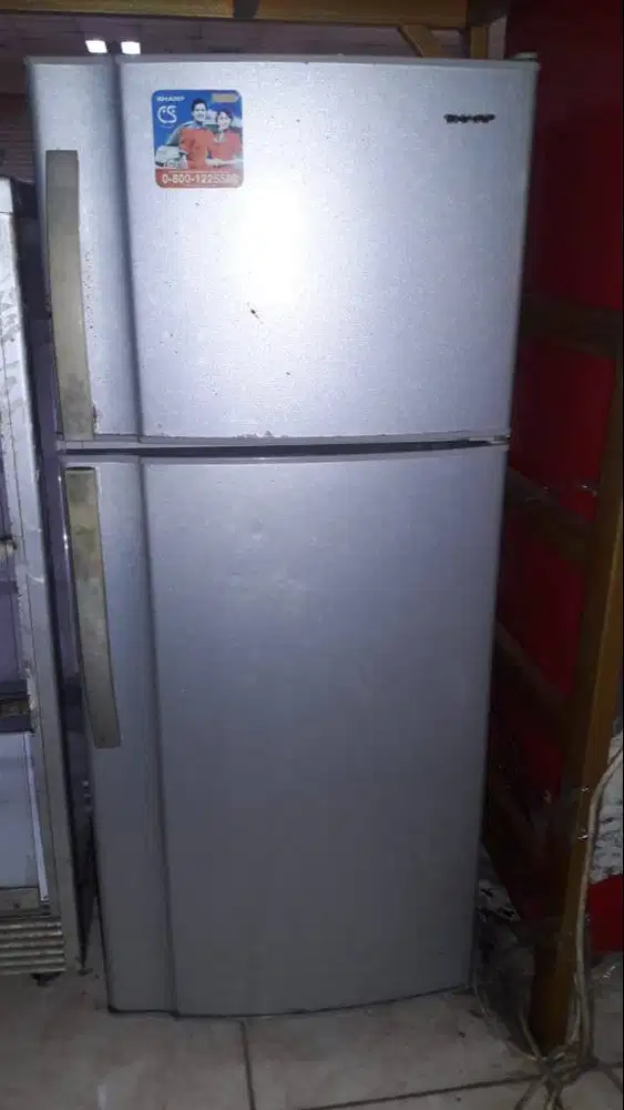 Kulkas Sharp 2 pintu model SJ - F190  tanpa bunga salju jual aja murah