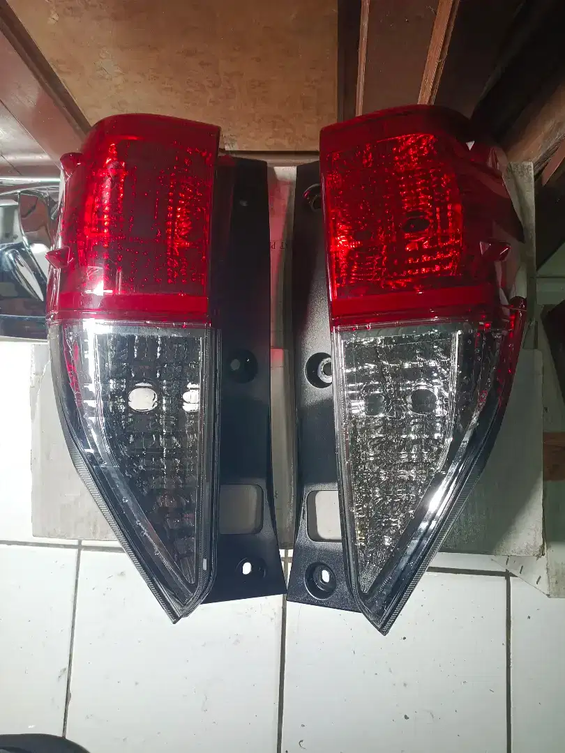 Stoplamp innova venturer 2017 original