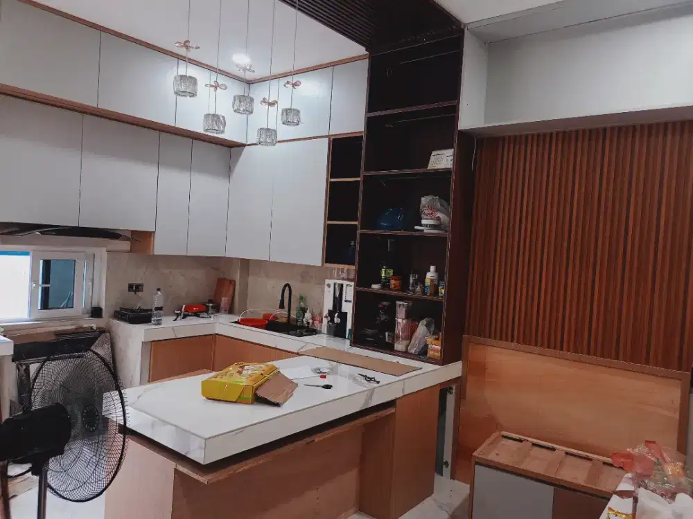 Kincheset modern kombinasi hpl