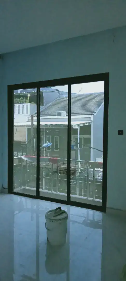 pintu dan jendela