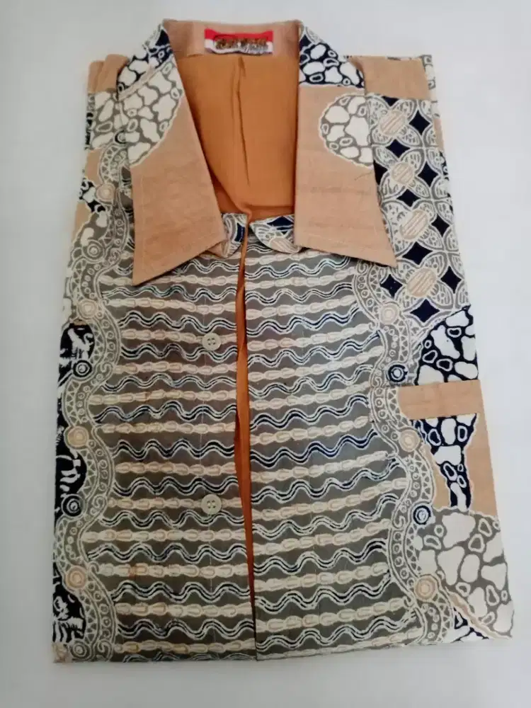 Batik Muda batik sutera lengan pendek