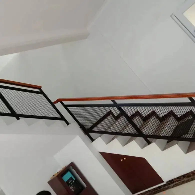 reling expanded pegangan kayu