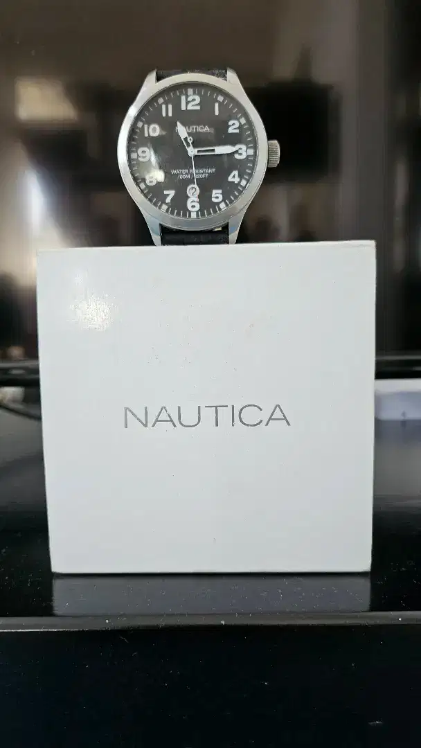 Jam tangan merek Nautica