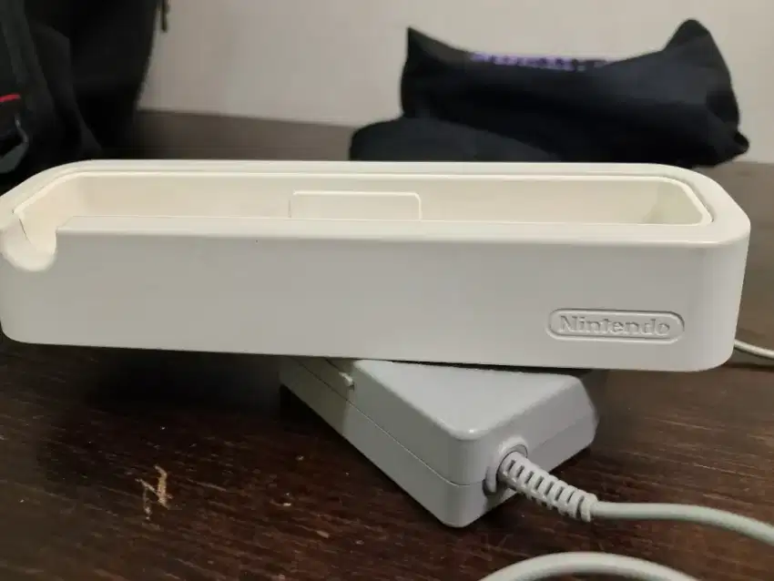 Di mahar Charger Netindo AC adaptor