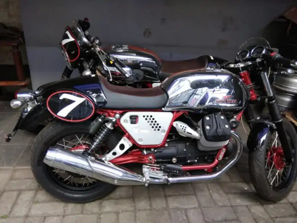 MOTOGUZZI V 7 RACER