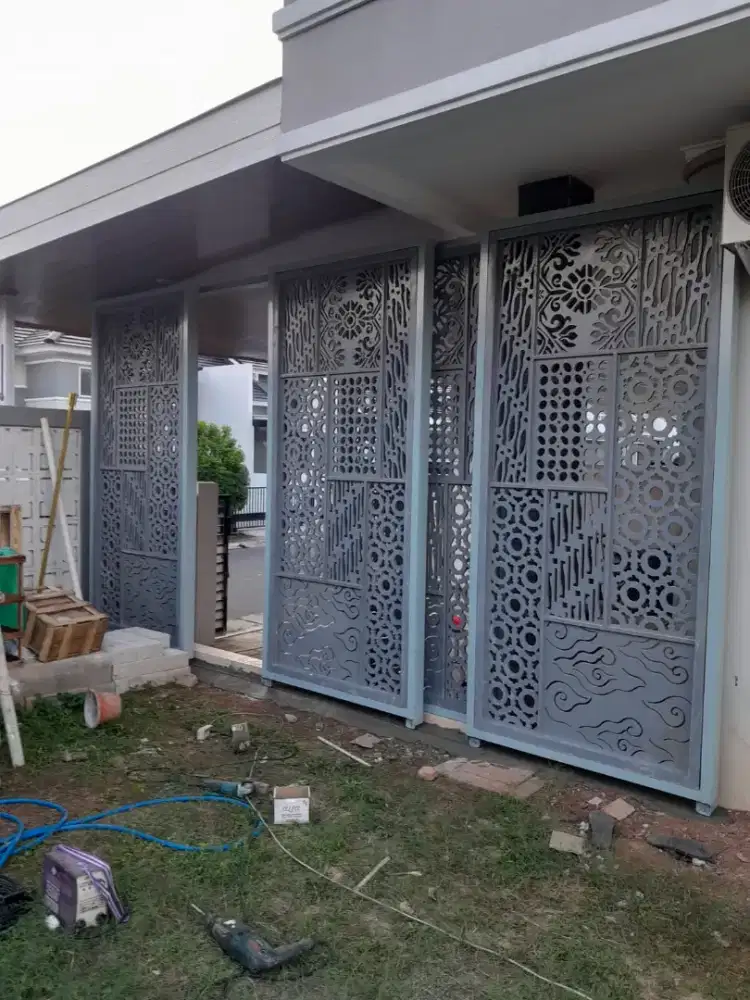 Pintu garasi dorong laser cating