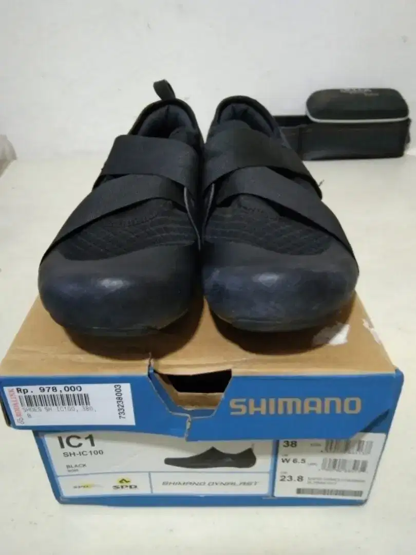 Sepatu roadbike shimano IC1 second size 38 ex dipake sendiri