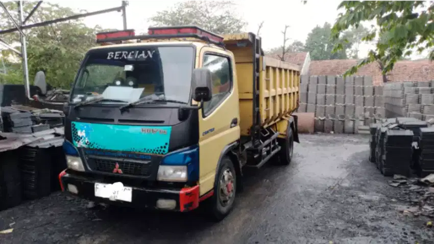 Dump Truk Mitsubishi Canter 125 PS 2013