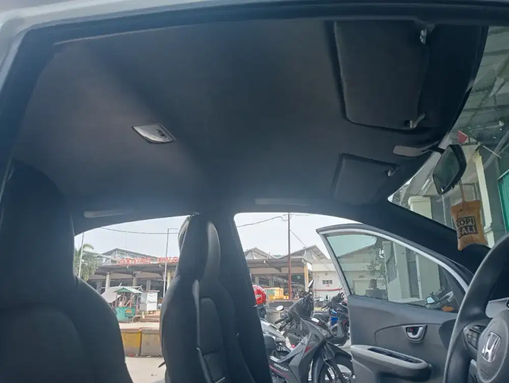 retrim Plafon mobil brio