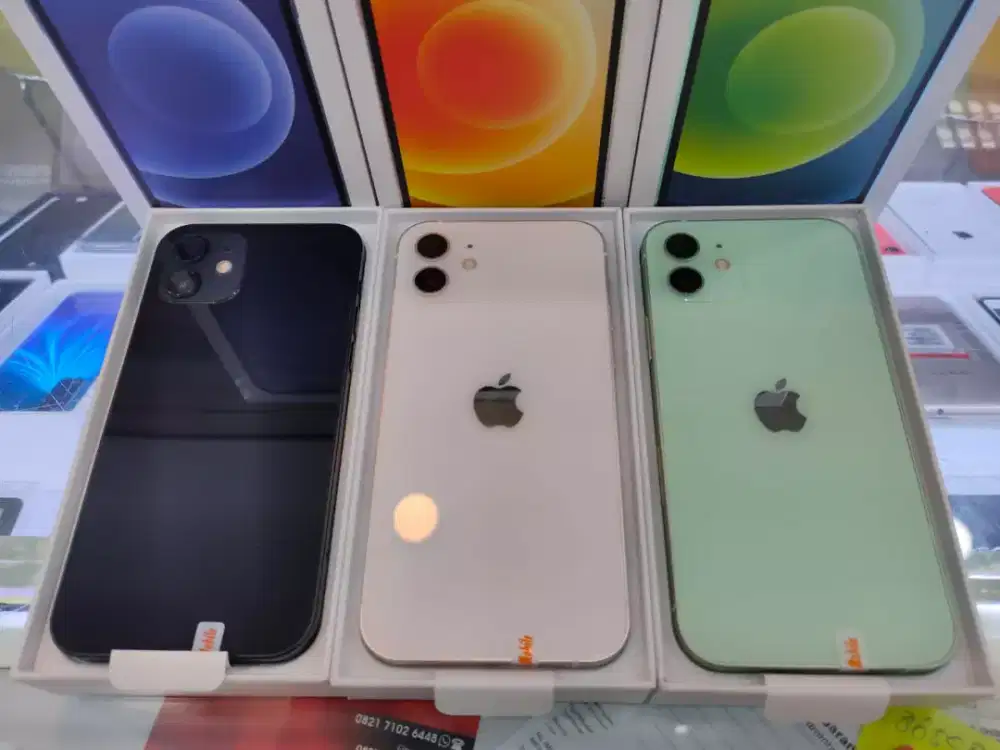 iPhone 12 64GB Black White GREEN Edition Second