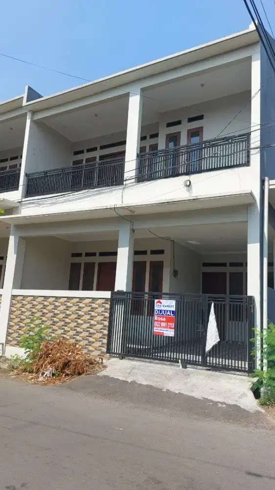 Jual Rumah Dua Lantai Dalam Cluster Kintamani