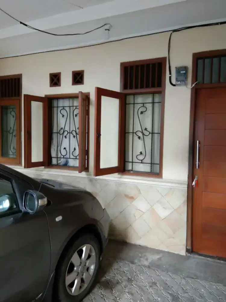 Kontrakan/ Kost Bulanan Paviliun Kembang Larangan untuk Pasutri