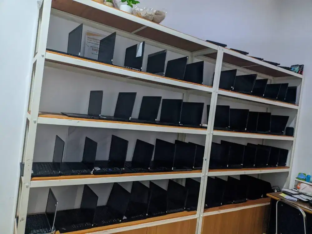 Laptop Murah semarang Core i3 i5 i7 Second Normal