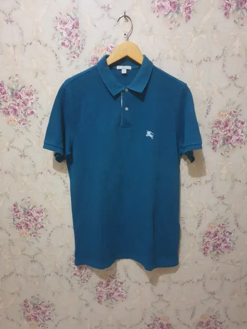 Mulus .authentic kaos .polo shirt burberry size M