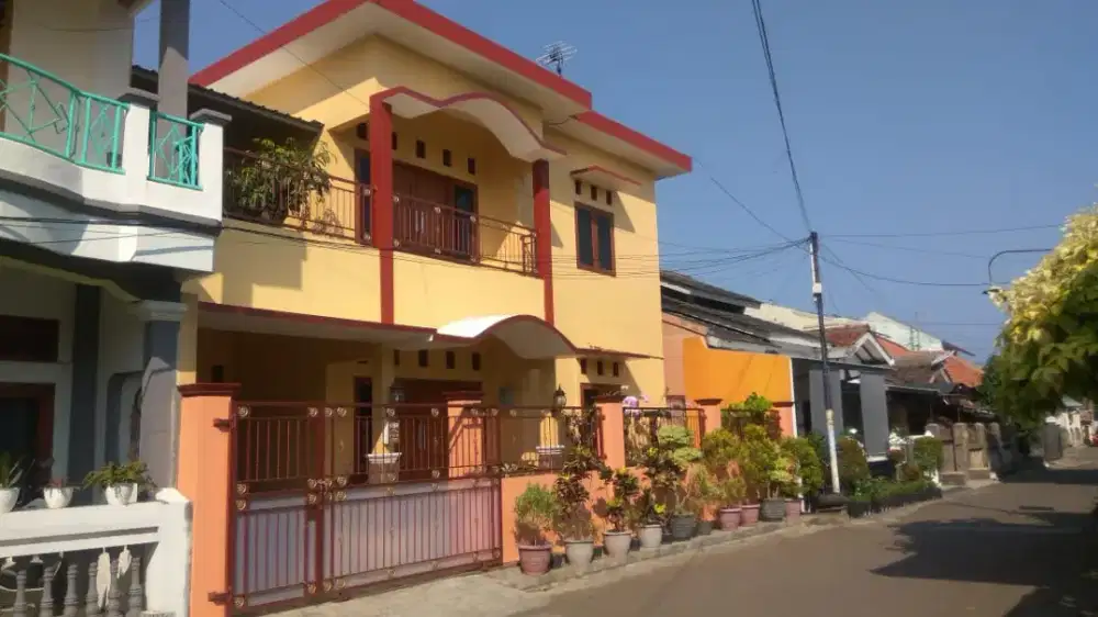 Dijual Rumah beserta isinya