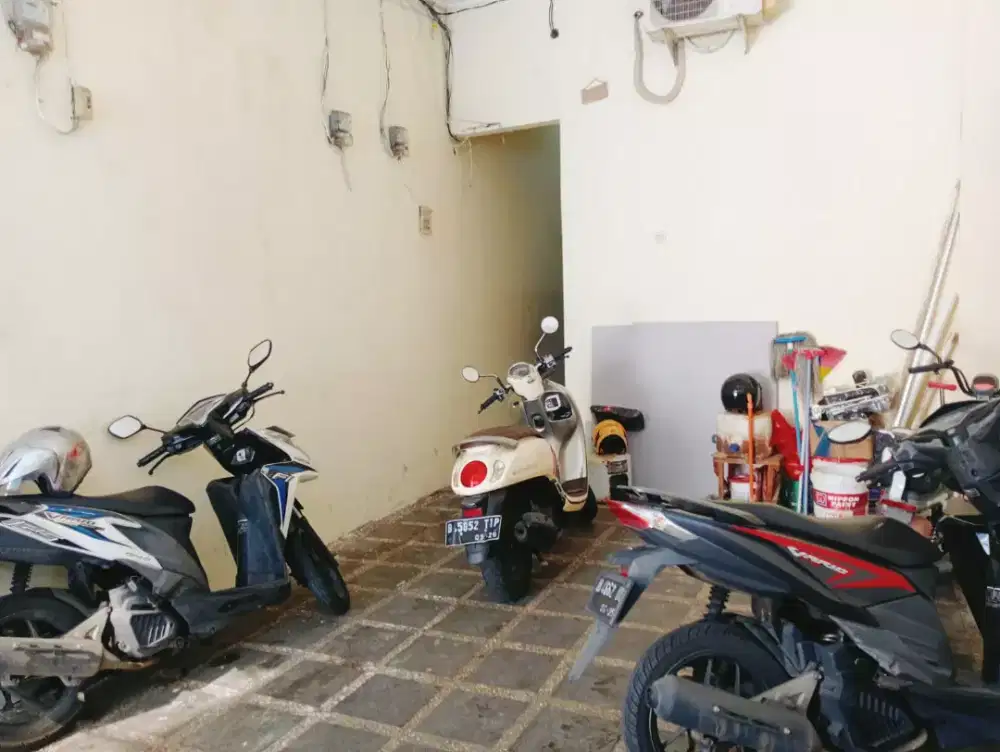 KOST ALVIANDRA Duren Tiga