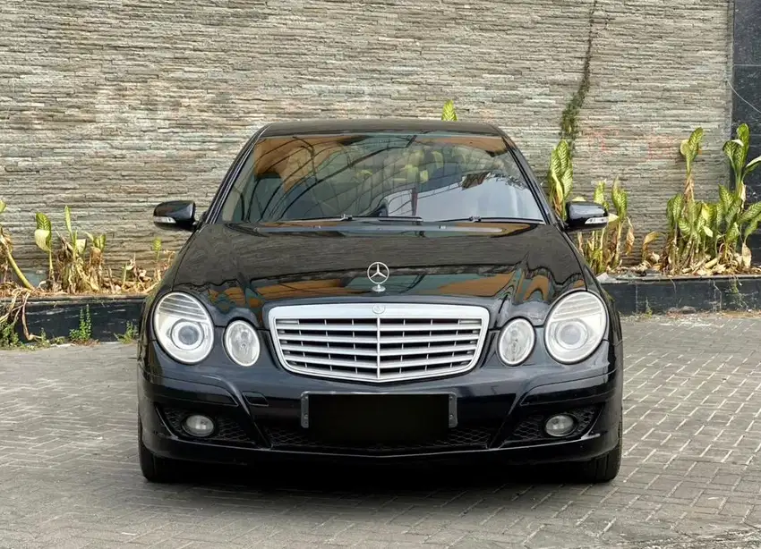 Mercedes Benz W211 E200 Kompresor Black On Black Good Condition