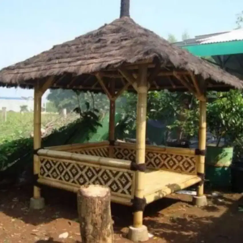 saung gazebo bambu