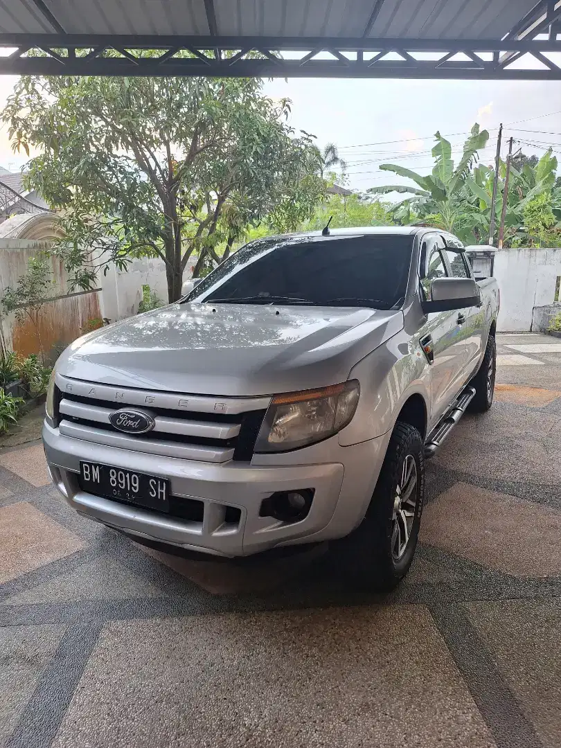 Dijual Ford double cabin XLS 2.2 th 2014