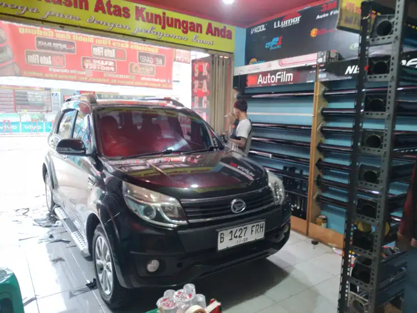 kaca film 3M black beauty