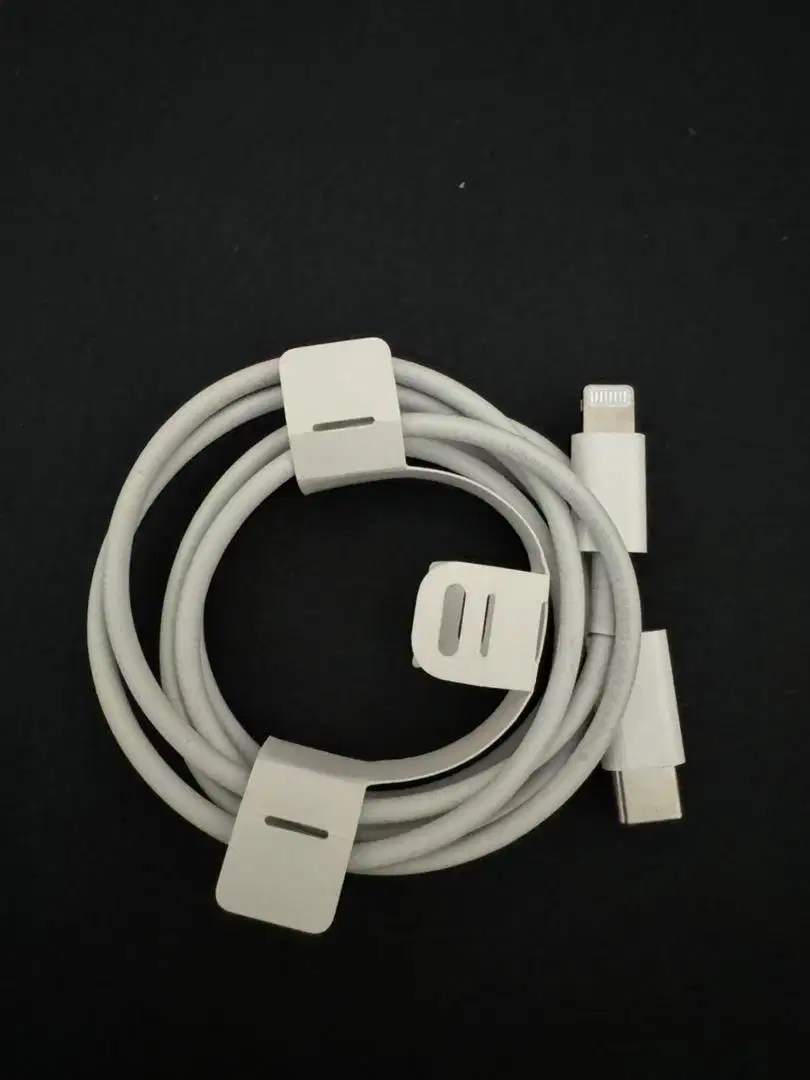 USB-C to Lightning 1m Ipad 100% original