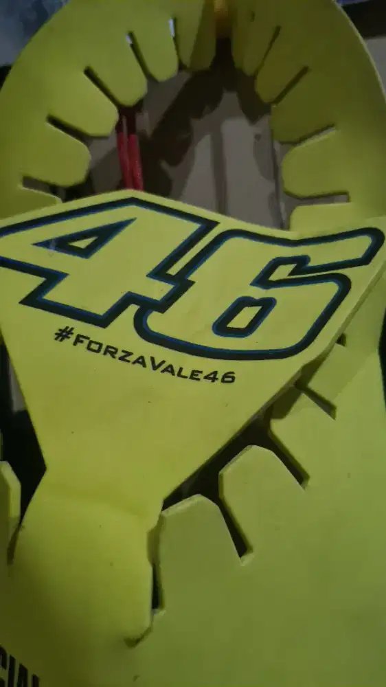 Motogp aksesoris kupluk vr46 & topi oakley