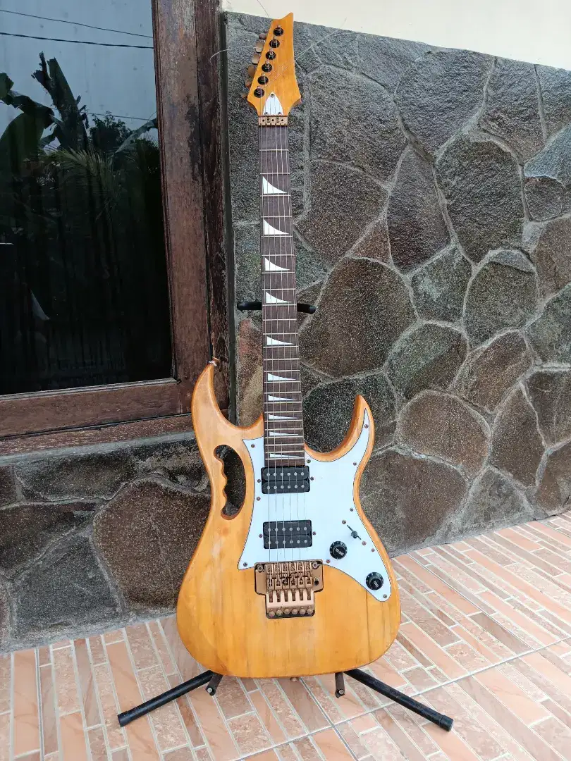 Gitar elektrik 2nd