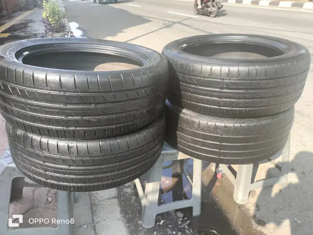 Mj ban 225/50/R18 Continental MC5 4pcs 90% hub Wa gan