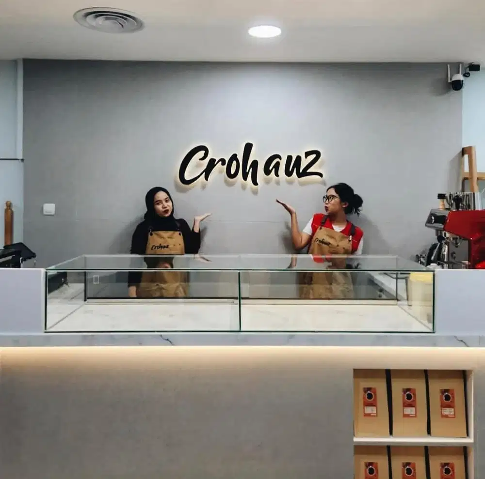 LOWONGAN PRAMUNIAGA TOKO ROTI & CREW PASTRY KITCHEN