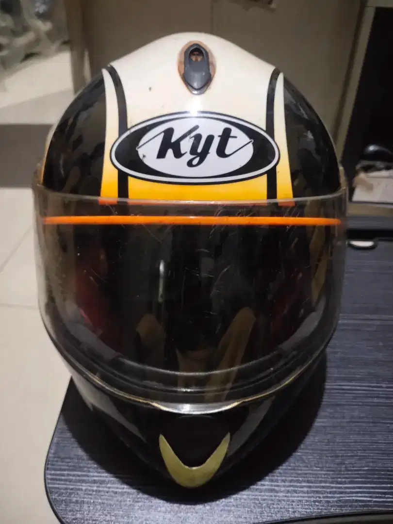 Helm KYT rocket full face size M