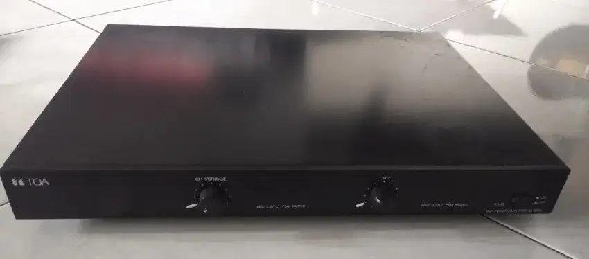 TOA Amplifire ZA D500