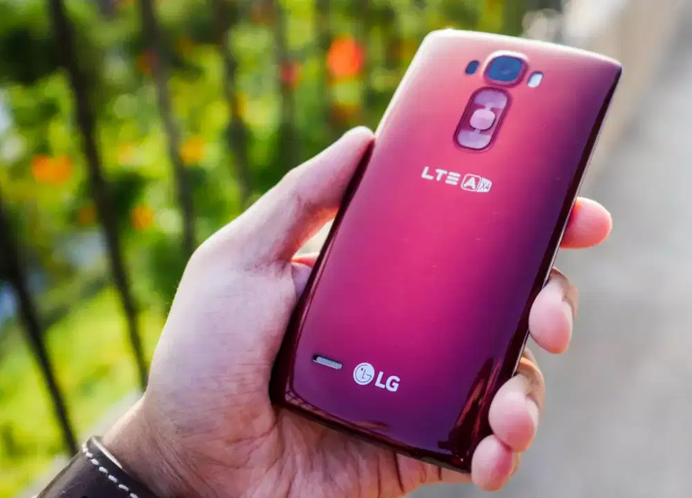 Wtb lg g flex 2 / lg lengkung