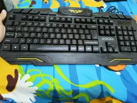 BU Bundle Keyboard, Headset Sades x2