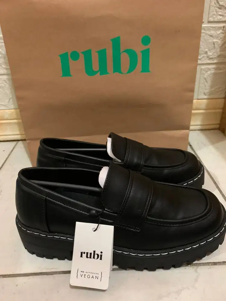 Harga sepatu rubi hot sale cotton on