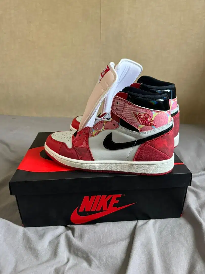 Air Jordan 1 High Spiderman Multiverse Size 43 BNIB