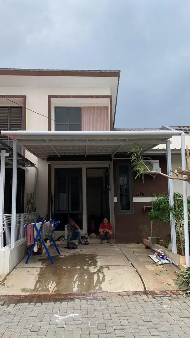 Kanopi baja ringan