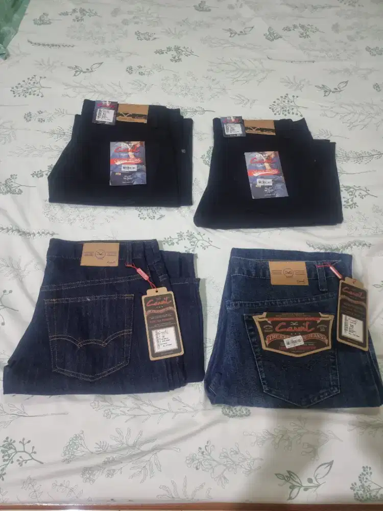 Celana Jean merek CARVIL size 35