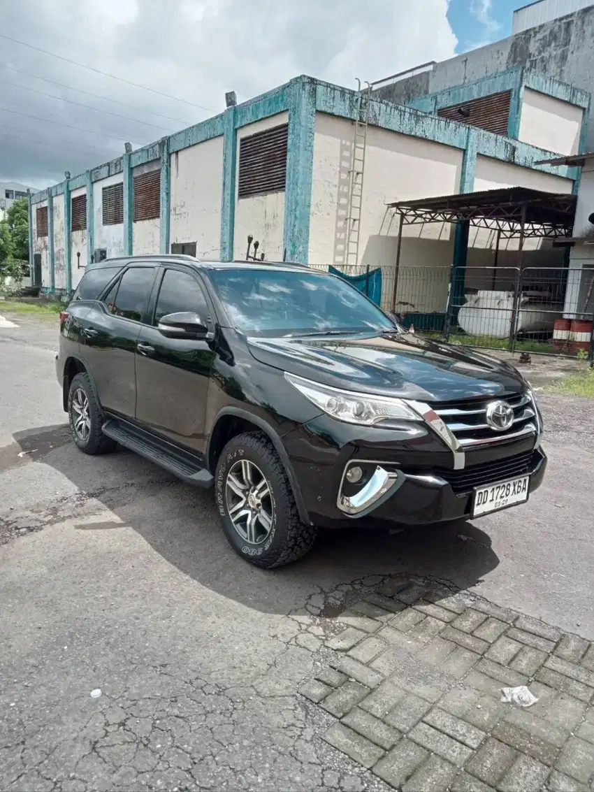 Toyota Fortuner 2.4 G Diesel 4x2 AT