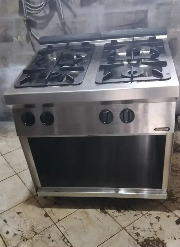 Di jual kompor bekas resto siap pakai