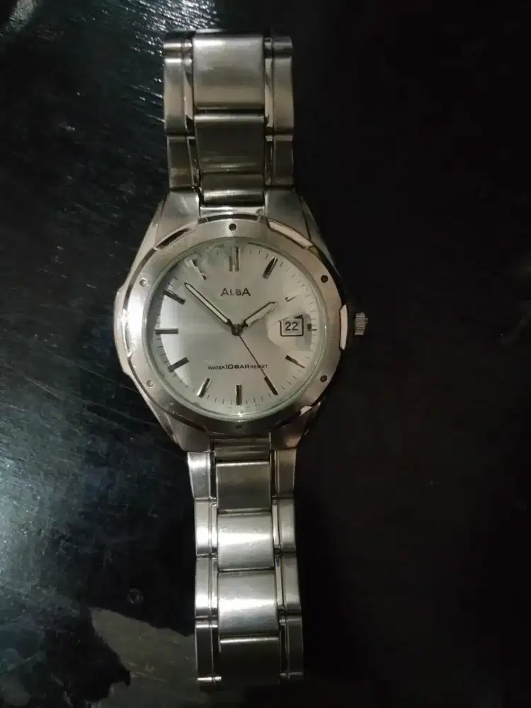 Jam tangan cewe ALBA