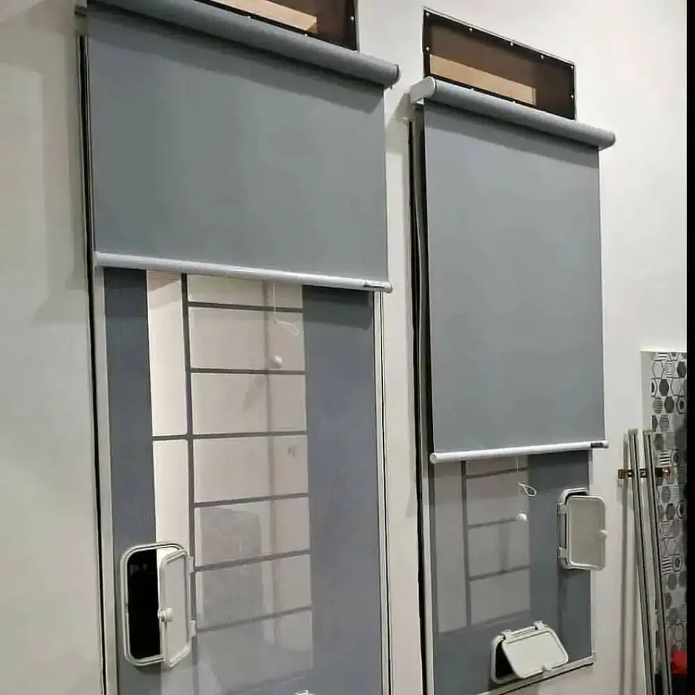 Roll Blinds Semi Blackout | Rumah | Kantor | Roll Blinds Tirai kamar |